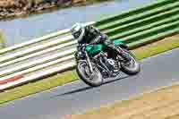 Vintage-motorcycle-club;eventdigitalimages;mallory-park;mallory-park-trackday-photographs;no-limits-trackdays;peter-wileman-photography;trackday-digital-images;trackday-photos;vmcc-festival-1000-bikes-photographs